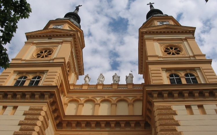 Hírek a Szent István Templomból