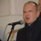 Fellobbant az első láng városunk adventi koszorúján