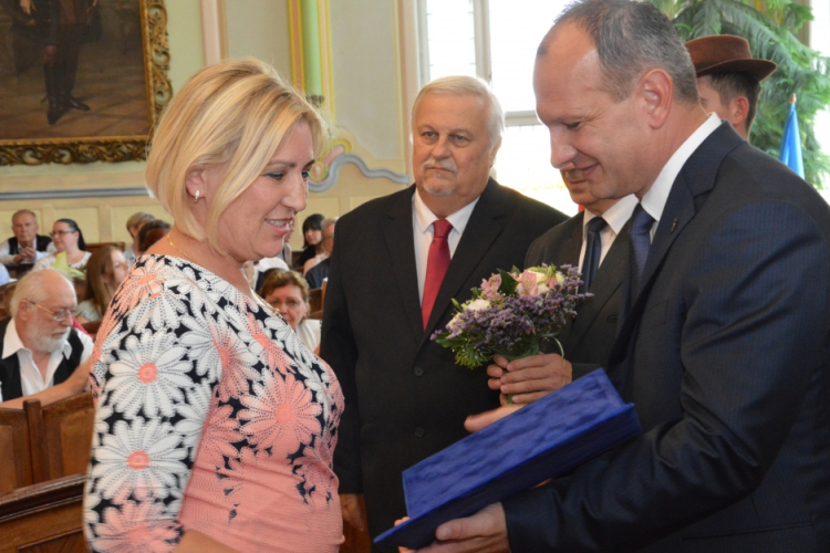 Ünnepi testületi ülésen adták át városunk kitüntető díjait