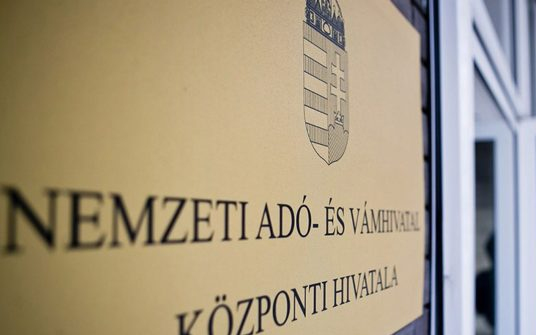 Az online ügyintézés előnyeire hívja fel a figyelmet az adóhatóság 