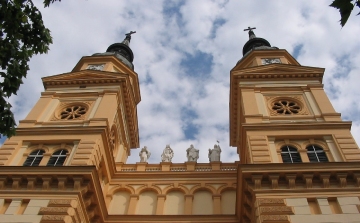 Hírek a Szent István Templomból