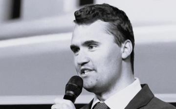 Az ügyész halálbüntetést javasol a Charlie Kirk elleni merénylet gyanúsítottjára