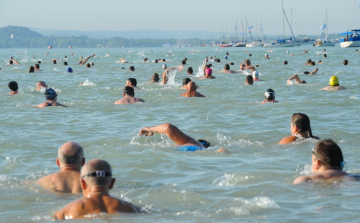 Megtartják szombaton a 40. Balaton-átúszást