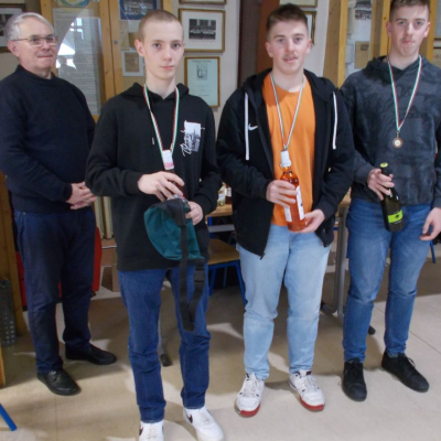 Minden korosztály asztalhoz ült Kiskunfélegyháza első sakkversenyén