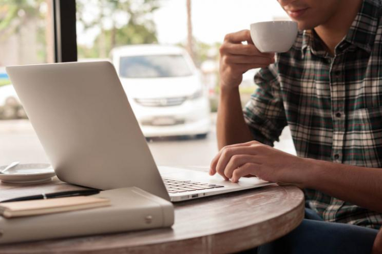 A januári számlákon már megjelenik az internet áfájának csökkentése