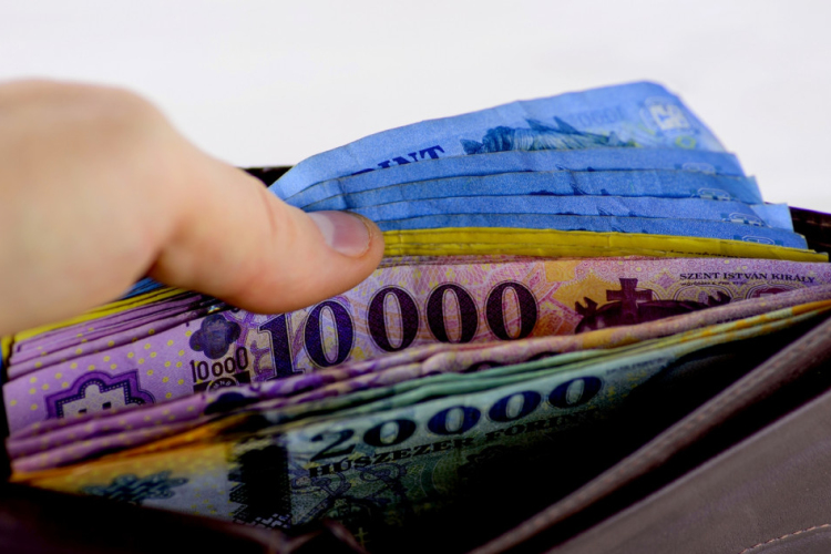 Álmában kizsebelték a félegyházi férfit