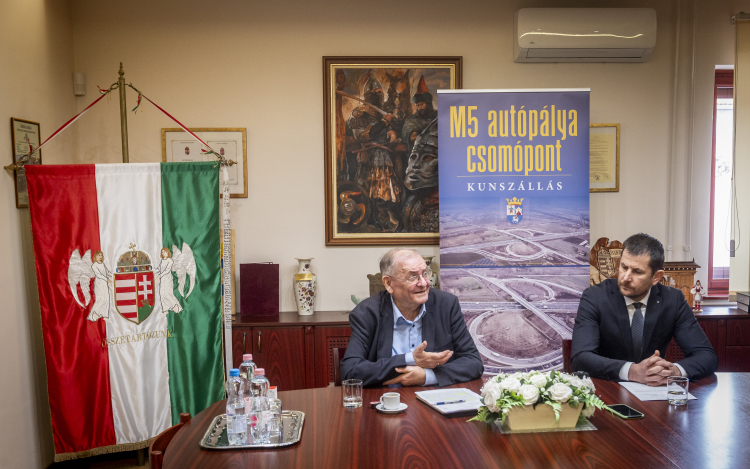 Átadásra került az M5 autópálya kunszállási csomópontja