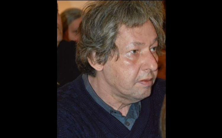 Elment egy nagy művész – avagy egy csónak partot ért…