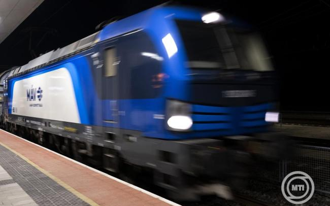 MÁV-vezérigazgató: elindult a rendszeres teherforgalom a Budapest-Belgrád vasútvonalon