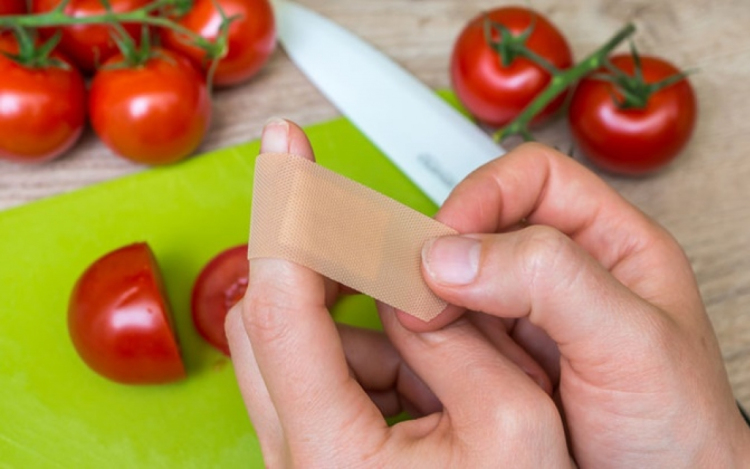 Így kezeljük, ha megvágtuk magunkat