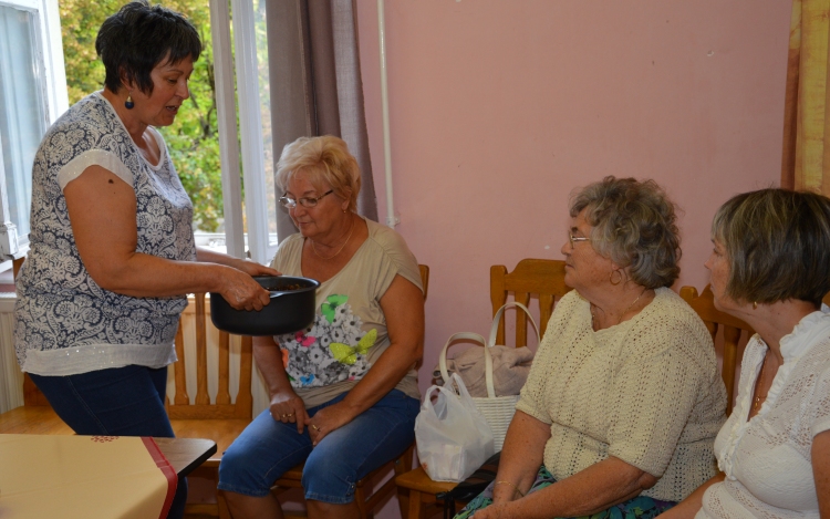 Nyárutó a Tupperware Főzőklubban