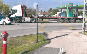 Kerékpáros gyermeket gázolt halálra a kamionsofőr