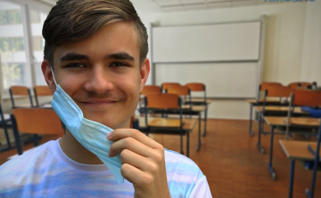 A tanórákon nem kötelező a szociális távolságtartás