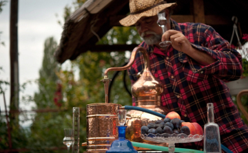 Eredményes a pálinka szabadságharc: már jövőre adómentes lehet a pálinkafőzés