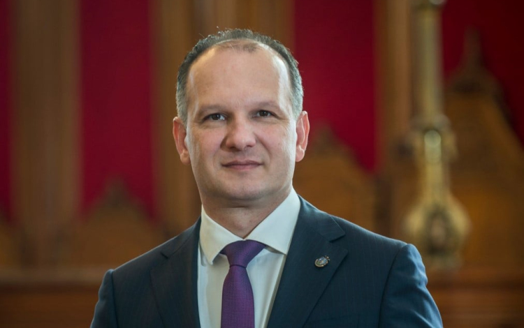 2021-  amikor Félegyháza hátrébb lép, de nem hátrál