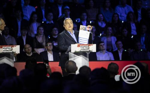 Orbán Viktor: a nemzeti petícióban három dologra lehet nemet mondani