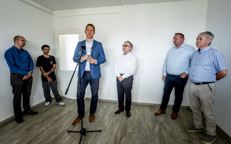 Saját otthonhoz jutott egy fiatal Kiskunfélegyházán a LÉPJ! program támogatásával
