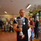 Győzelem a mázsás vasak felett