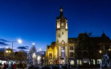 Adventi varázslat veszi kezdetét pénteken Kiskunfélegyházán