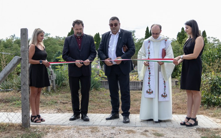 Ünnepélyes átadások Fülöpjakabon