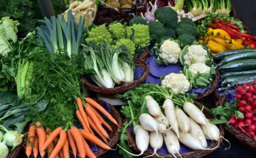 A félegyházi piac ünnepi nyitvatartása