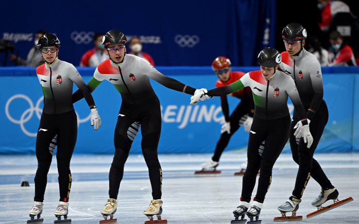 Olimpiai bronzérmes a magyar rövidpályás gyorskorcsolya vegyesváltó
