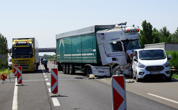 Halálos baleset történt az M5-ösön Kiskunfélegyházánál