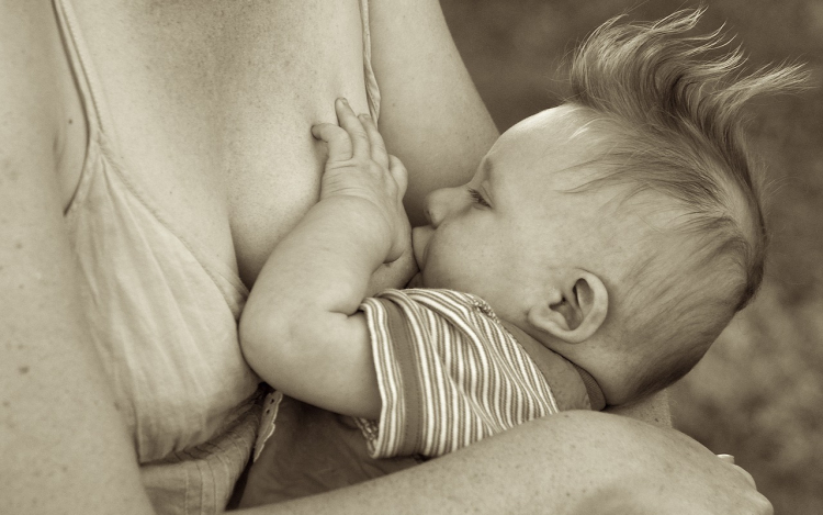 Rendkívüli módon ünneplik az Anyatej világnapját