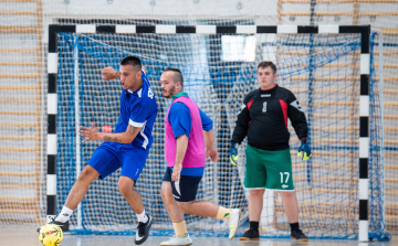 Háromszáz Sport Szelet hátrányos helyzetű középiskolás tehetségeknek