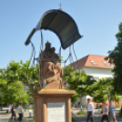 Bennünk él a haza