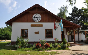 Toronyóra, láncostul 