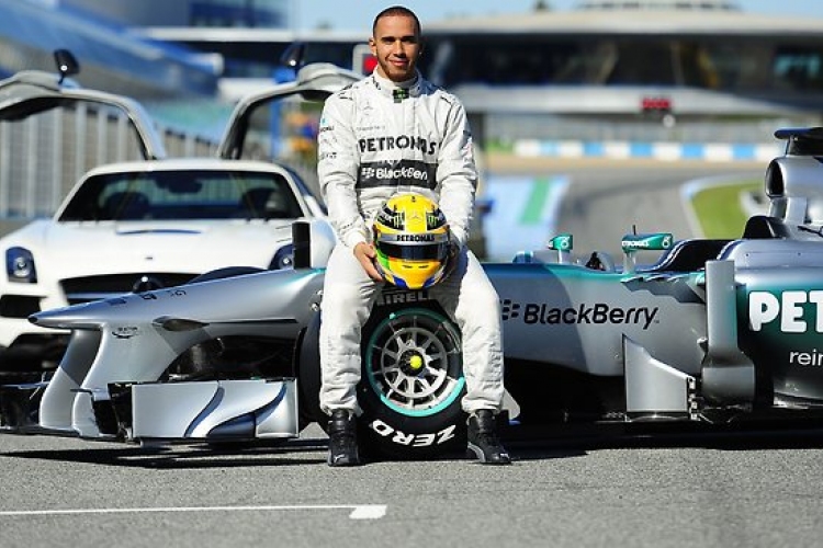 Forma-1 - Hamilton boldogabb a Mercedesnél, mint a McLarennél volt