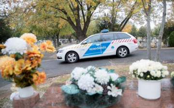 10 tanács, hogy biztonságban emlékezhessünk szeretteinkre a temetőben