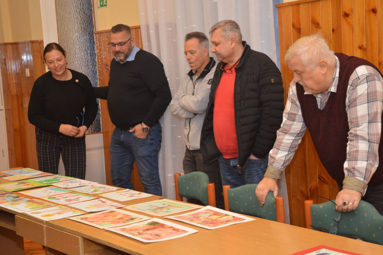 Elbírálták a szilveszteri futás rajzpályázatára érkezett műveket