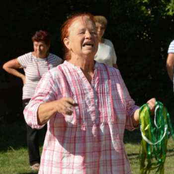 Nagy sikere van a senior örömtáncnak Kiskunfélegyházán