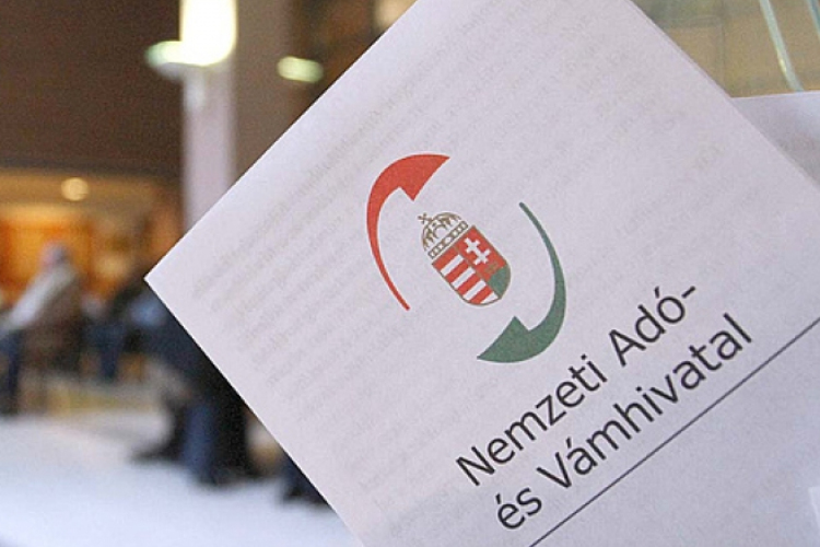 Ezen a pénteken zárva lesznek az ügyfélszolgálatok
