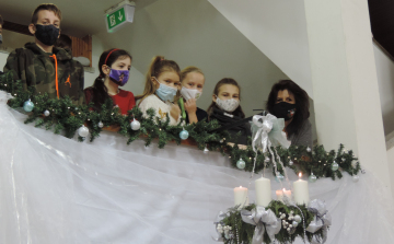 Az öröm gyertyája ragyog a Batthyányban