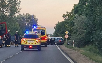 Karambol történt az 5-ös főúton