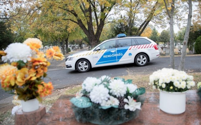 10 tanács, hogy biztonságban emlékezhessünk szeretteinkre a temetőben