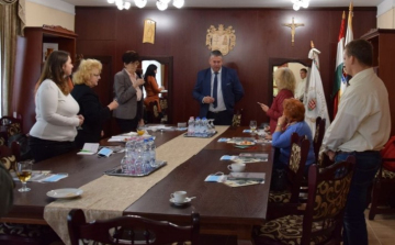 Petőfiszállásra látogatott a Magyar Újságírók Országos Szövetsége