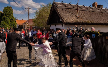 Hagyományőrző húsvéti vigadalom Csongrádon