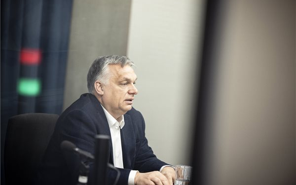 Orbán Viktor: lépésről lépésre újraindítják az országot