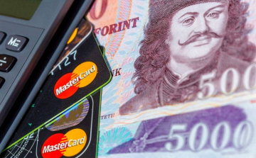 Bankkártya vagy készpénz? A többség erre szavaz