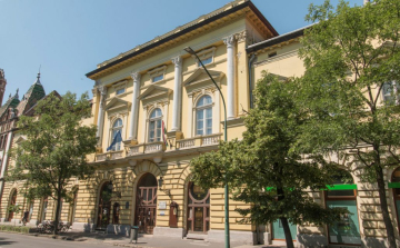 Áprilisi programok a Móra Ferenc Művelődési Központban