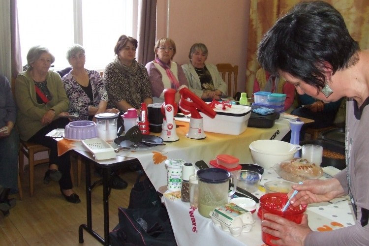 Húsvétvárás a Tupperware Főzőklubban