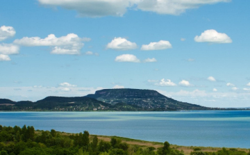 Kora nyárias idő jön hétvégére