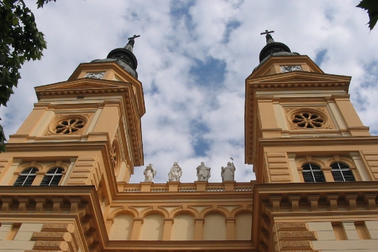 Hírek a Szent István Templomból