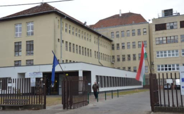 Feloldották a látogatási tilalmat a félegyházi, kecskeméti és a kalocsai kórházban