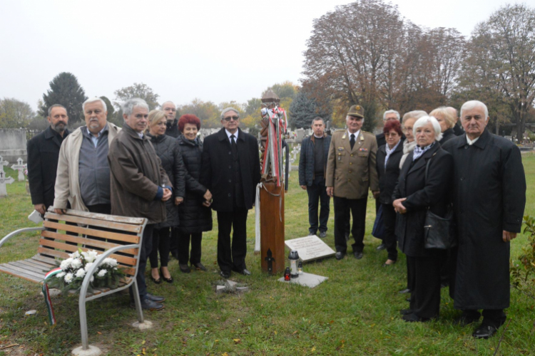 Hős katonáink emléke előtt tisztelegtek