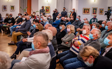 Megyénk legszebb fürdőjévé válhat a kiskunhalasi